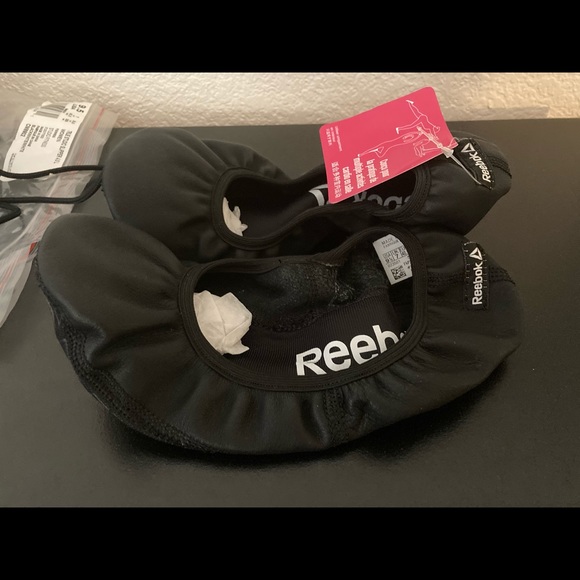 reebok true studio slipper